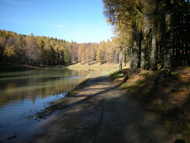 Il Lago della Ninfa, ai piedi del Monte Cimone