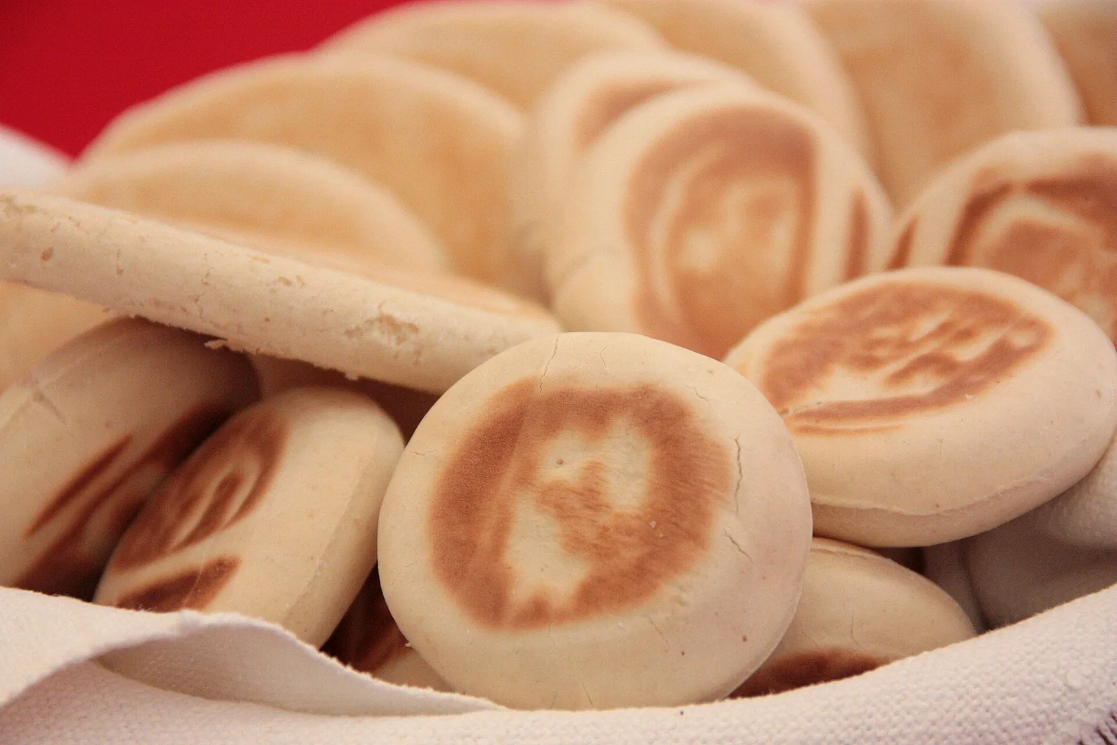 Tigelle (crescentine) modenesi appena cotte